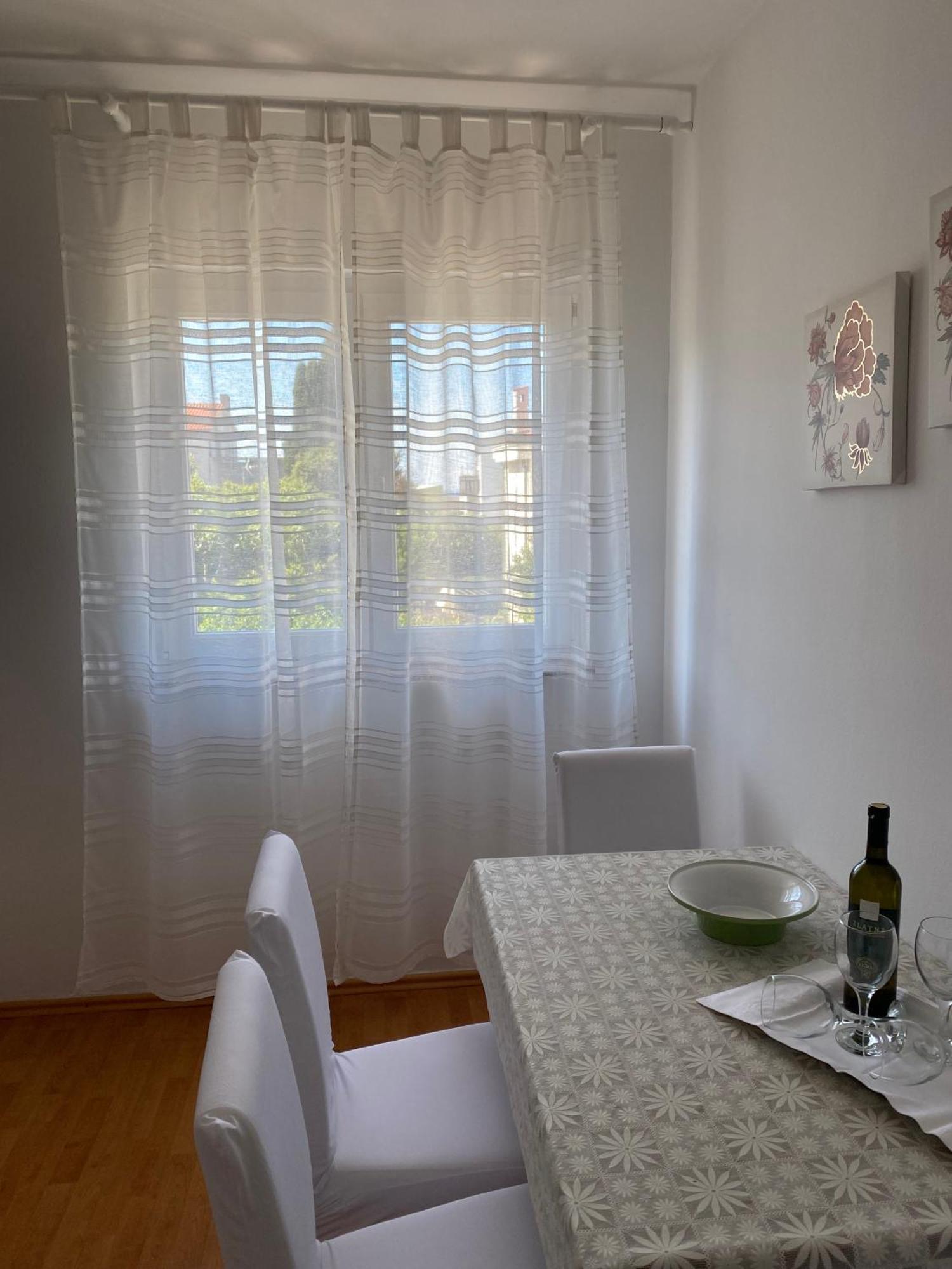 Lucia Apartment *