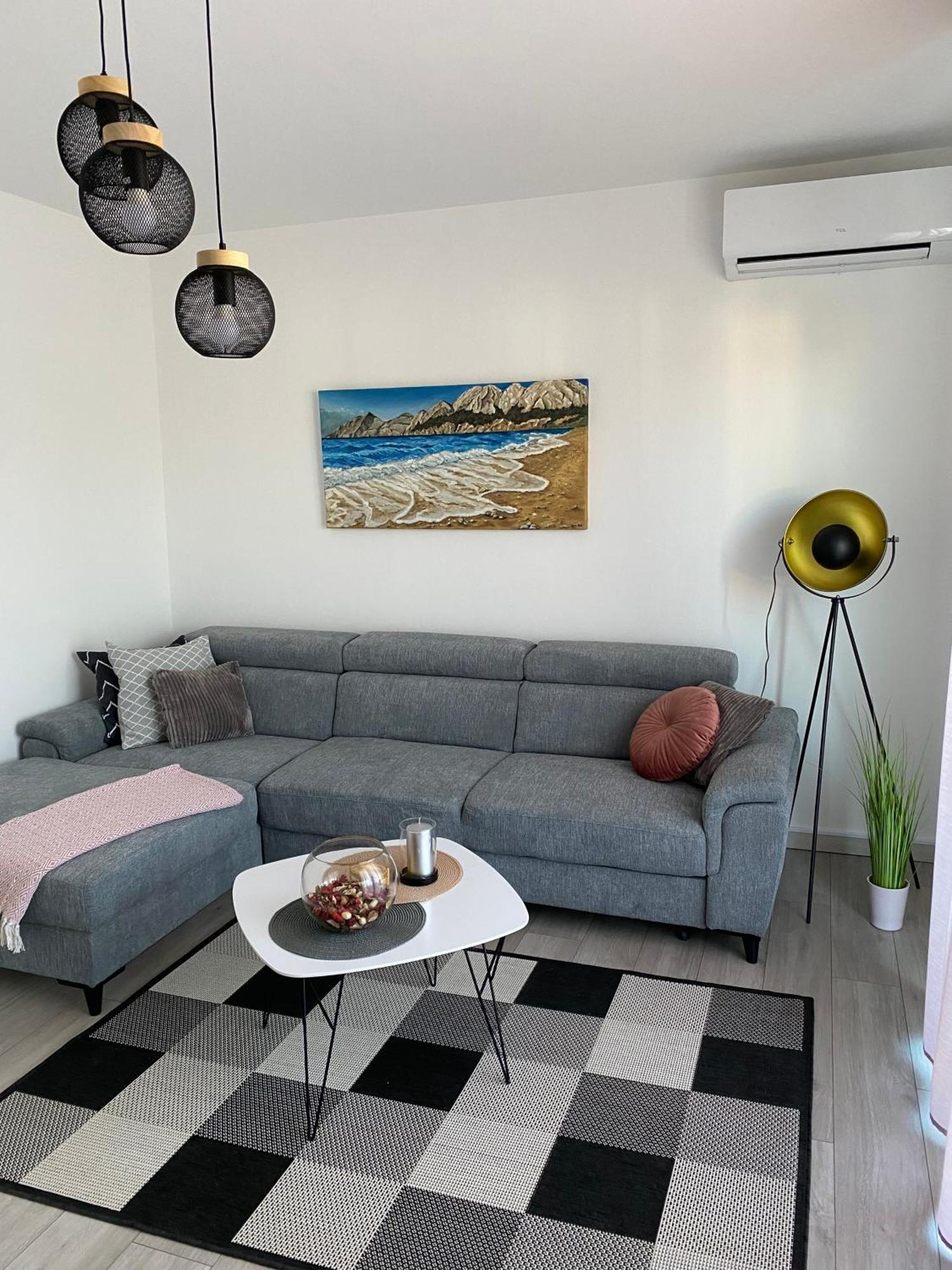 Lucia Apartament Punat