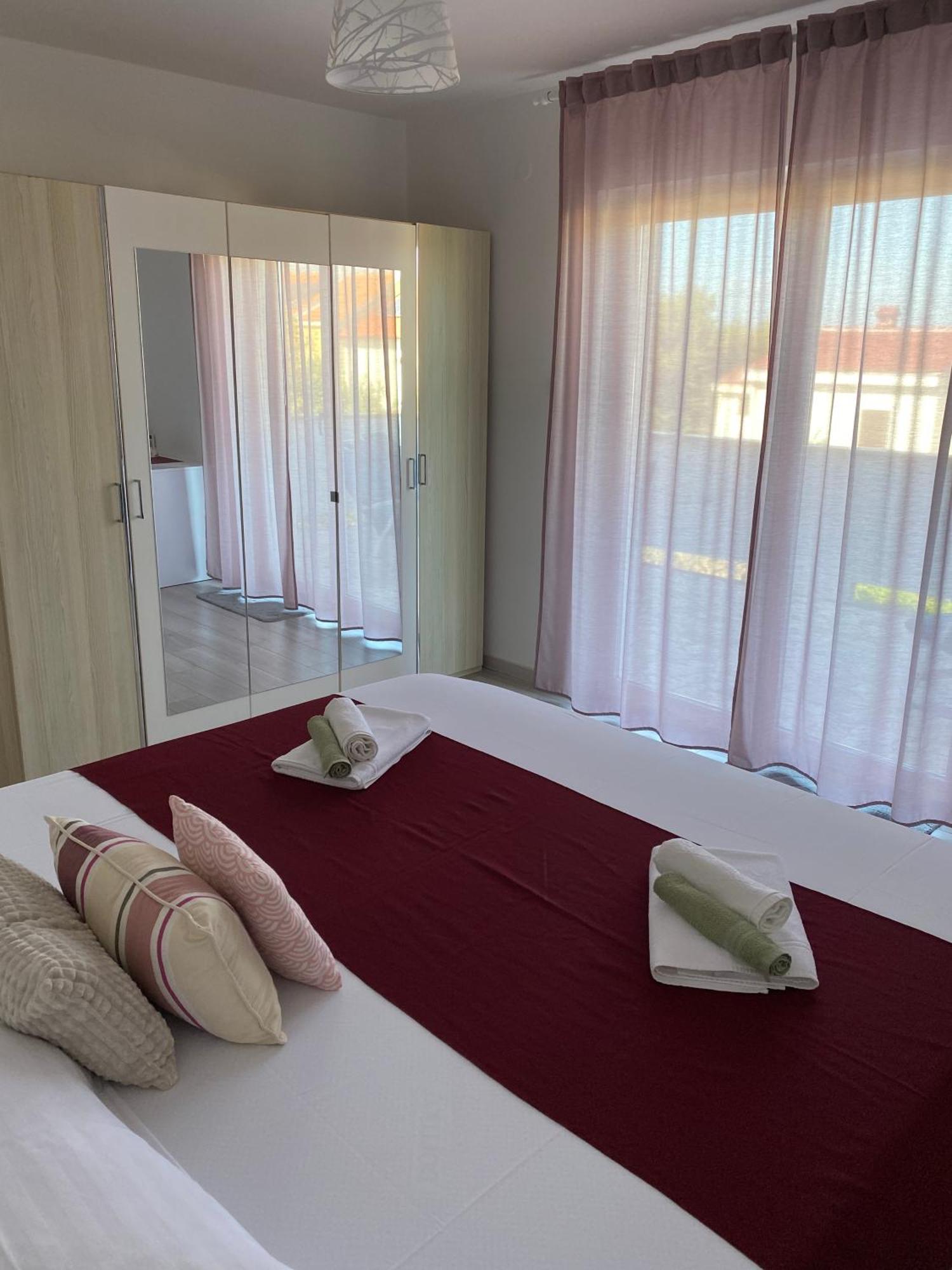 Lucia Apartment *